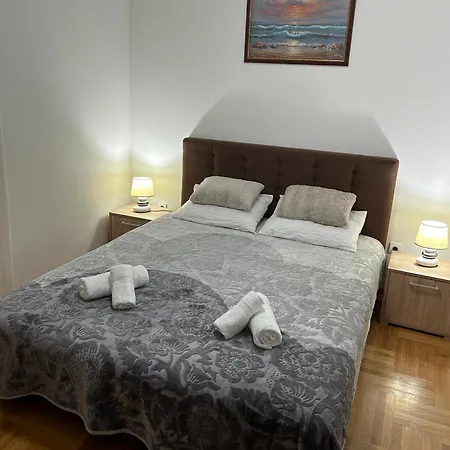 Mountain Dreams アパート